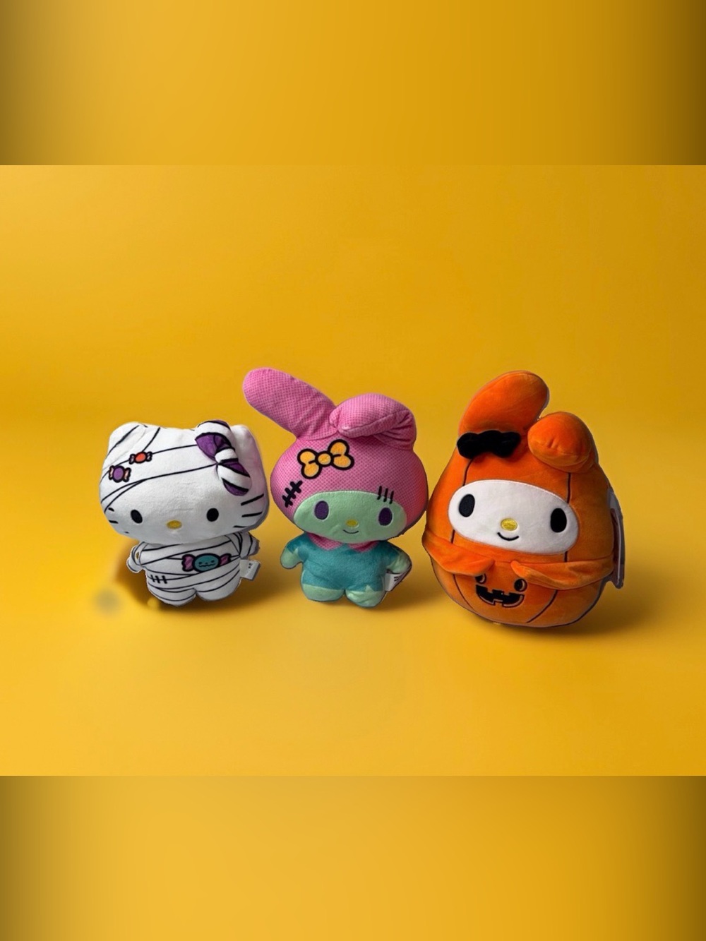 Sanrio Hello Kitty and Friends Halloween Plush bundle